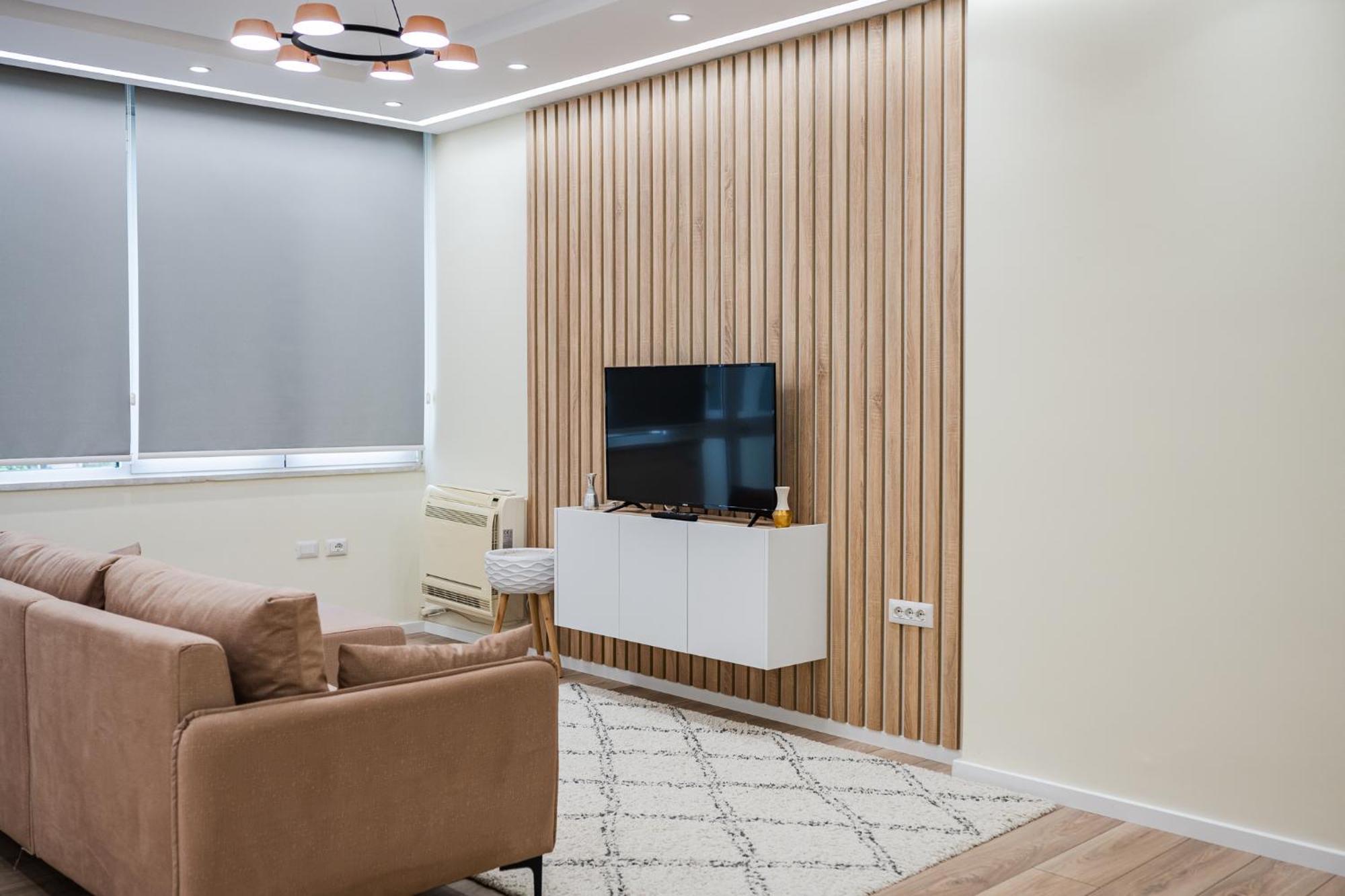 Lucas Central Home Tirana Eksteriør billede