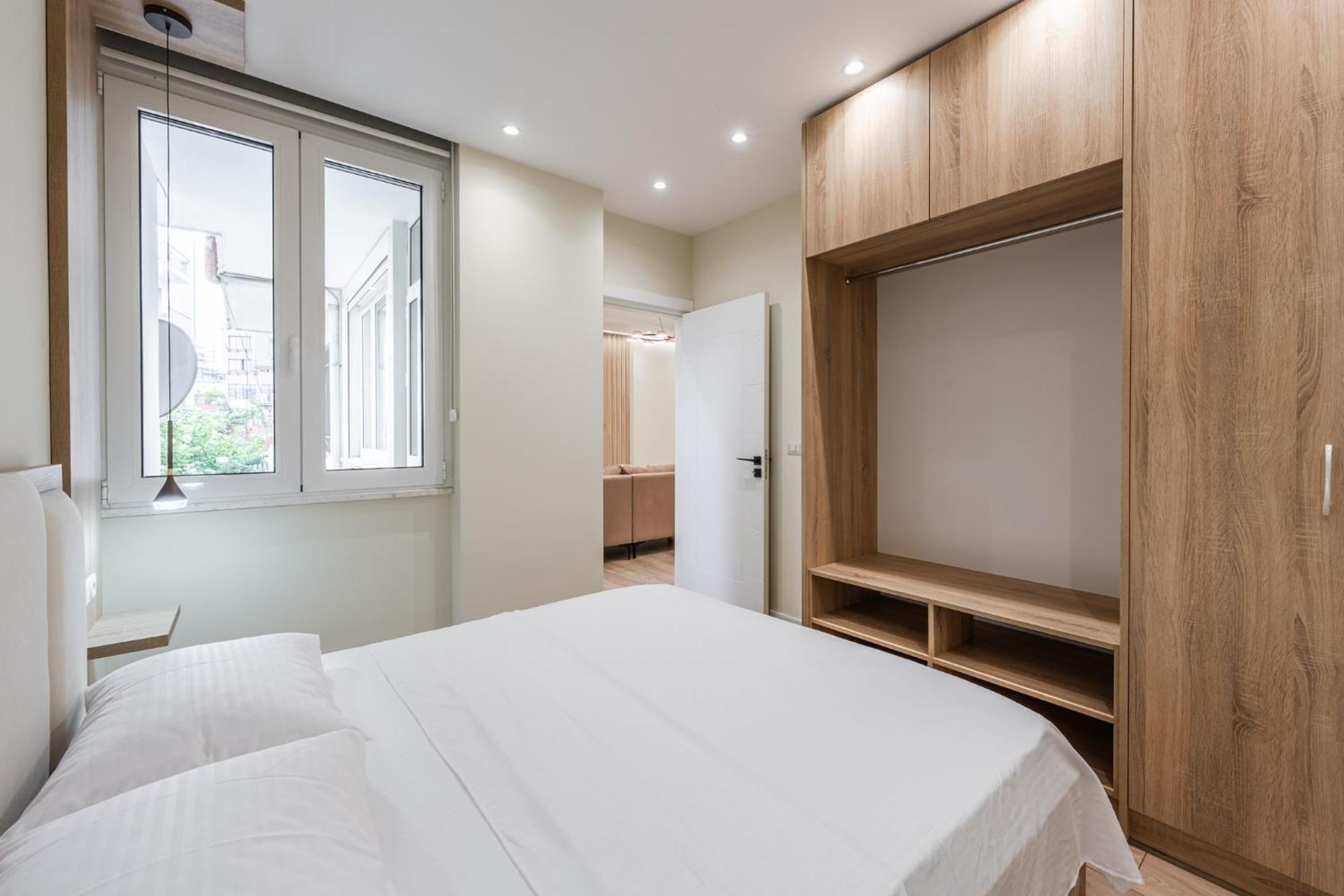 Lucas Central Home Tirana Eksteriør billede